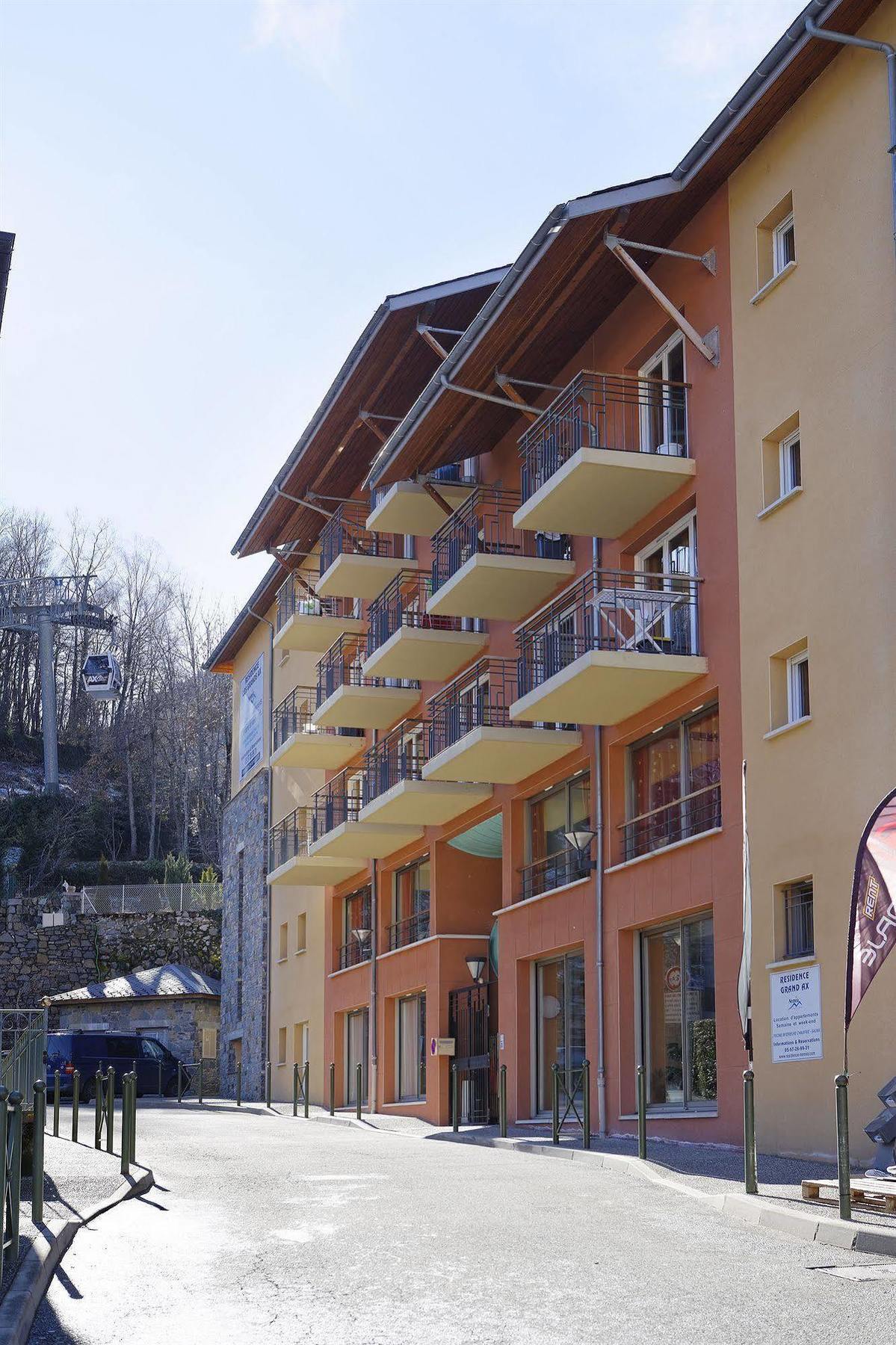 Residence Nemea Les Grands Ax Ax-les-Thermes Exterior photo
